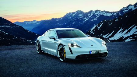 Λεπτή κόκκινη γραμμή