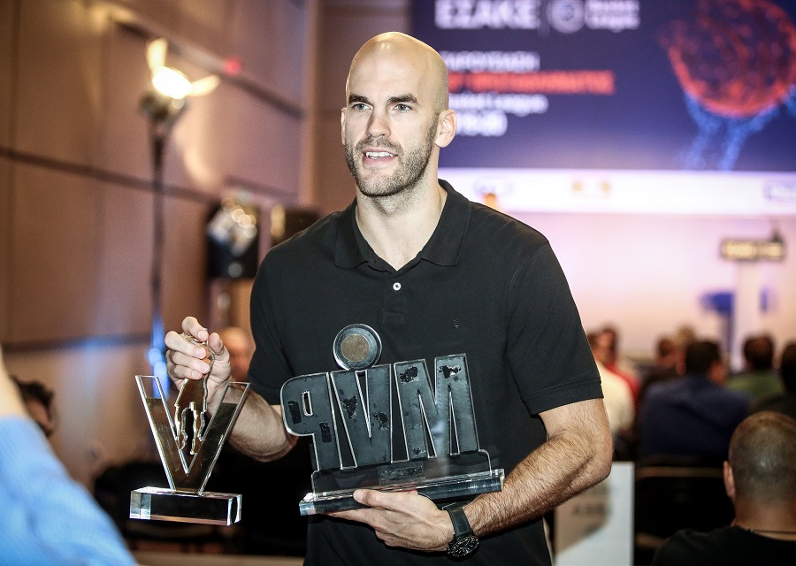 Νικ Καλάθης: «Σκέφτομαι να σταματήσω από την Εθνική»