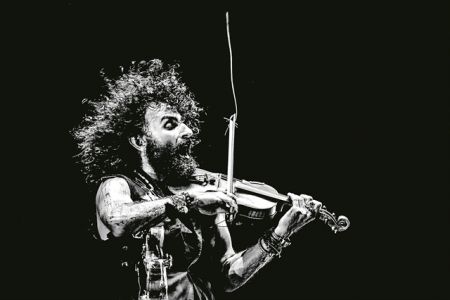 Ροκ σταρ του βιολιού