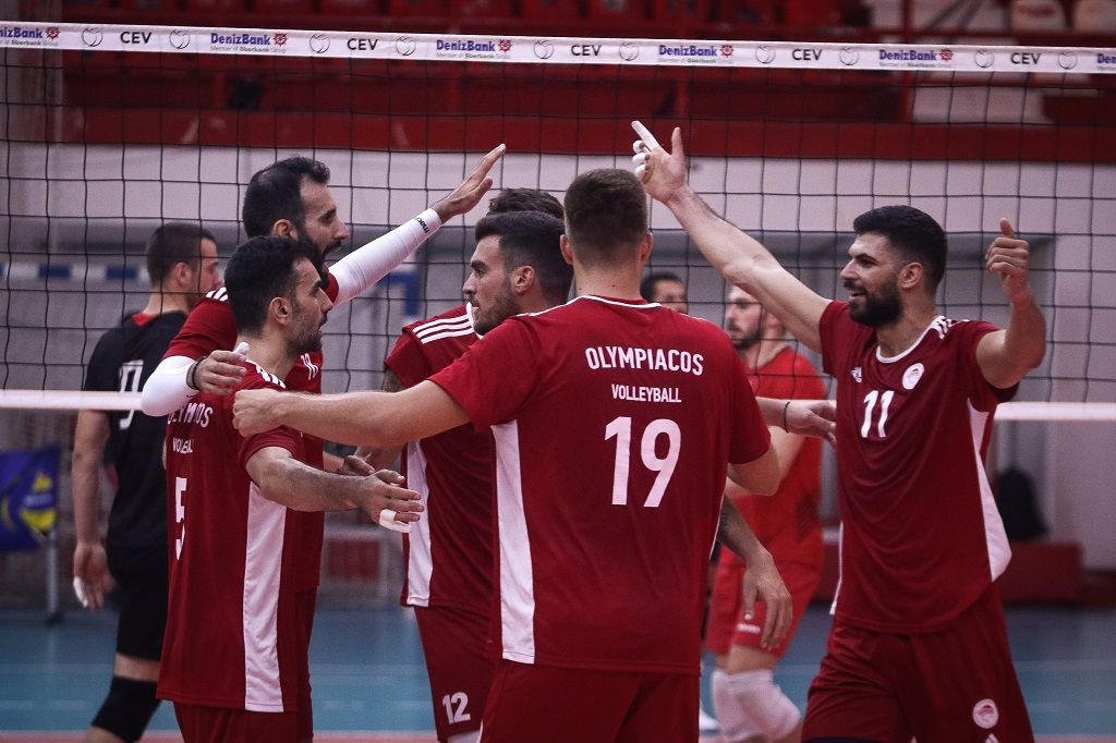 Θετικό πρόσημο στο πρώτο τεστ της ομάδας βόλεϊ του Ολυμπιακού