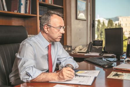 Το σχέδιο για τις φοροελαφρύνσεις και τις νέες αντικειμενικές