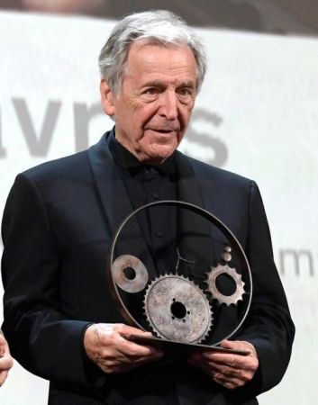 Οι Νύχτες Πρεμιέρας τίμησαν με απονομή βραβείου τον Κώστα Γαβρά