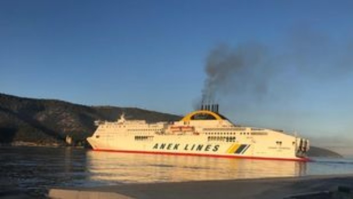 Ανοιχτά της Ηγουμενίτσας φωτιά  σε πλοίο με 538 επιβάτες – Επιχείρηση εκκένωσης