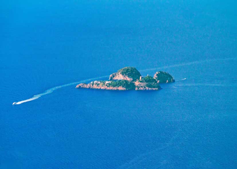 ΣΟΡΕΝΤΟ – lI GALLI Τα νησιά των πετεινών