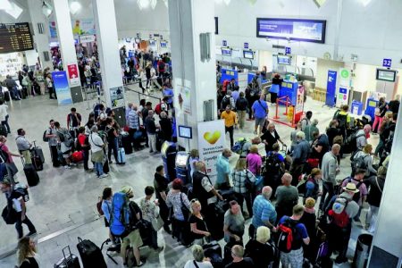 Η δύσκολη μάχη του ΥΠΕΞ και η μάχη για τα εύσημα των επαναπατρισθέντων