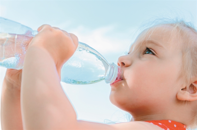 5 βήματα για να αποφύγουμε την αφυδάτωση στα παιδιά