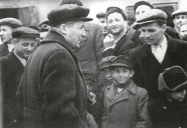 Η μάχη της Τασκένδης και η εκπαραθύρωση Ζαχαριάδη