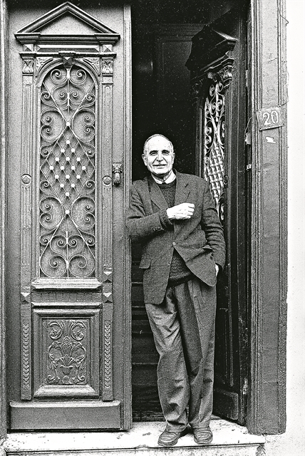 Η Κατοχή, η ποίηση και ο Μάο