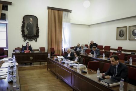 Βουλή : Άρση ασυλίας Λοβέρδου και Κυρανάκη