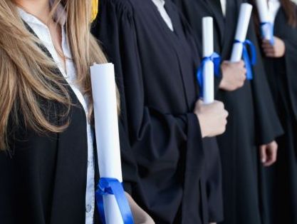 Τι θα ισχύσει για τα πτυχία από Κολέγια – Διευκρινίσεις από το υπ. Παιδείας