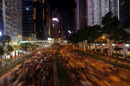 Χονγκ Κονγκ : Νύχτα βίαιων επεισοδίων – σε κρίσιμη κατάσταση 14χρονος διαδηλωτής