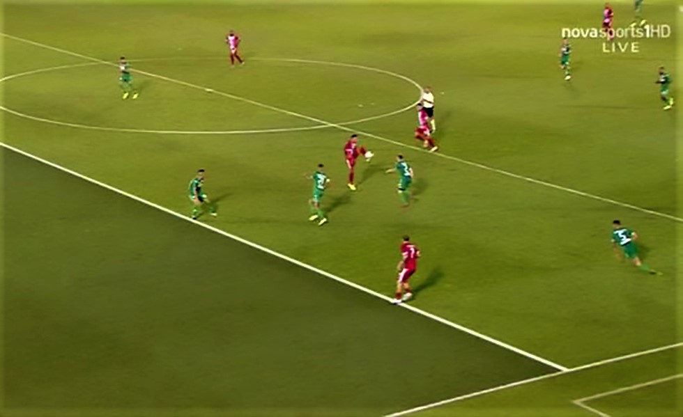 Κι όμως: Κομίνης, Σκουλάς μέτρησαν γκολ-οφσάιντ της Ξάνθης, παρότι το είδαν στo VAR!