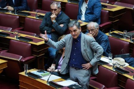 Ευκλείδης Τσακαλώτος: Καυστικά σχόλια για τον Προϋπολογισμό 2020