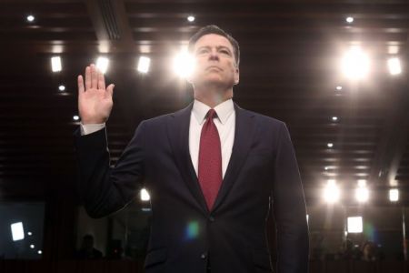 Το βιβλίο που επικρίνει τον Τραμπ γίνεται τηλεοπτική σειρά