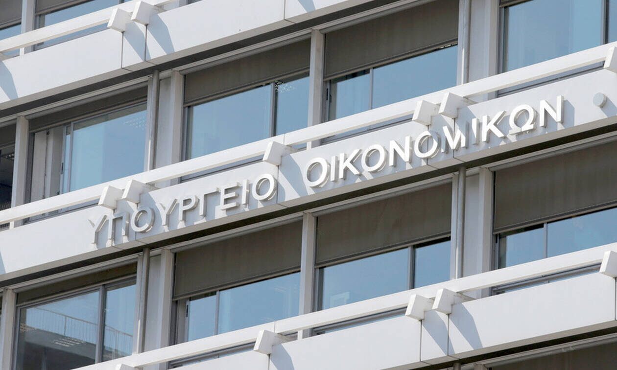 Κυβέρνηση : Μειώνουμε φόρους και εγγυόμαστε θέσεις εργασίας