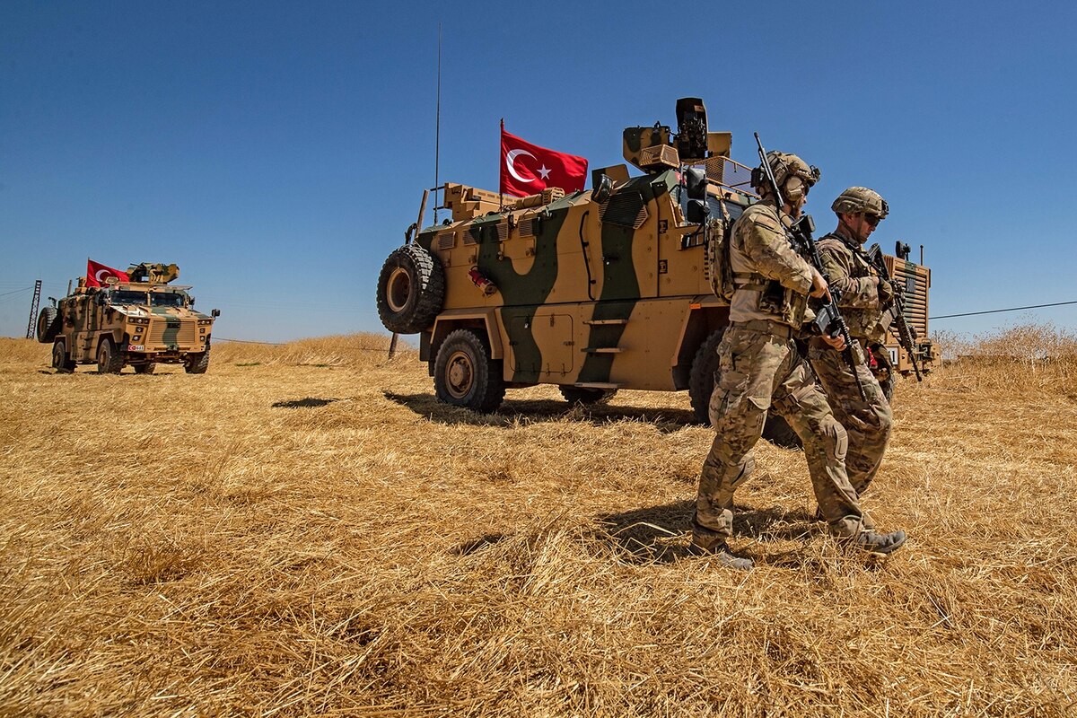 Συρία : Εφ’ όπλου λόγχη ο τουρκικός στρατός – Ναι από τη τουρκική βουλή για στρατιωτική επιχείρηση
