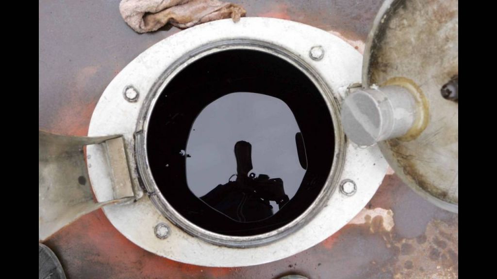 Βενζινοπώλες : Απλησίαστο για πολλά νοικοκυριά το πετρέλαιο θέρμανσης