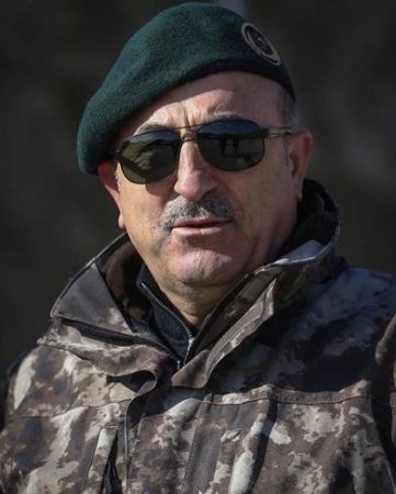 Τσαβούσογλου: Είμαι φίνο φανταράκι – Δίνει το σύνθημα για τη Συρία