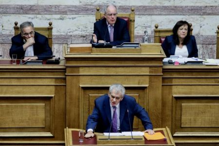 Βουλή: Σε Προανακριτική ο Παπαγγελόπουλος για την υπόθεση Novartis