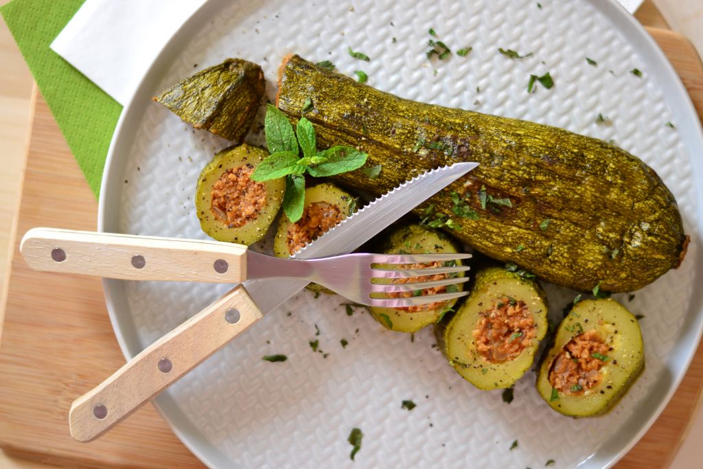 Κολοκύθια γεμιστά με κιμά σόγιας