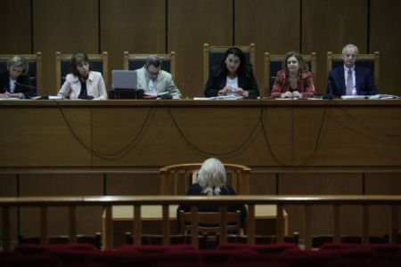 Δίκη Χρυσή Αυγή : Για πολιτική δίωξη κάνει λόγο η Ζαρούλια