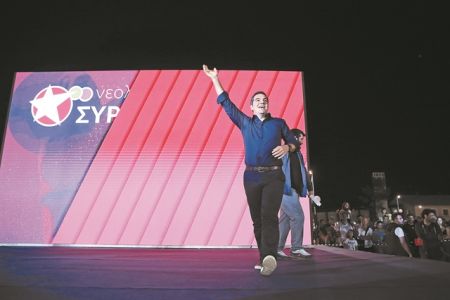 ΣΥΡΙΖΑ : «Πρέπει να γίνουμε “ποπ”, αλλά πώς;»