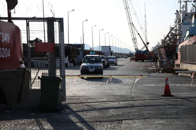 Δραπετσώνα : Βουτιά αυτοκτονίας η μητέρα κι ο αδερφός Μαυρίκου