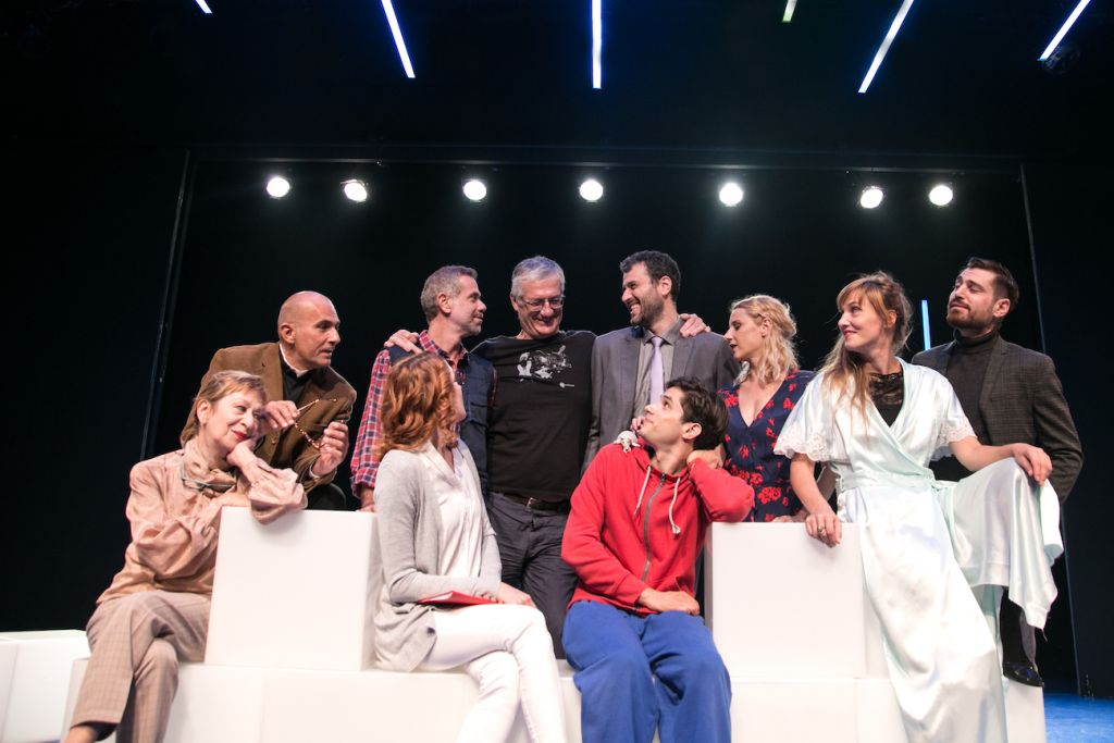 Θέατρο Νέου Κόσμου: «Ποιος σκότωσε το σκύλο τα μεσάνυχτα;»