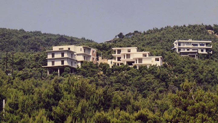 ΣτΕ: Απόφαση – μπουλντόζα για τα δασικά αυθαίρετα