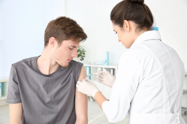 Γρίπη : Χαμηλά τα ποσοστά εμβολιασμού – Εκστρατεία ενημέρωσης