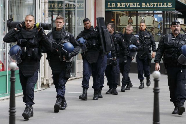 «Συναγερμός» στο Παρίσι για τον αγώνα Γαλλίας-Τουρκίας – Ακύρωσε την παρουσία του ο γάλλος ΥΠΕΞ