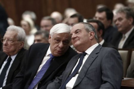 Πώς ο Μητσοτάκης «έκαψε» Παυλόπουλο και Καραμανλή