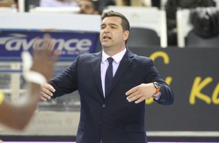 Ο Δεληκώστας στον πάγκο του ΠΑΟΚ