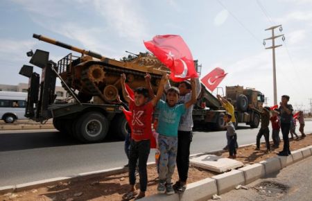 Τουρκία: Ασταμάτητη στην επίθεσή της στη Συρία