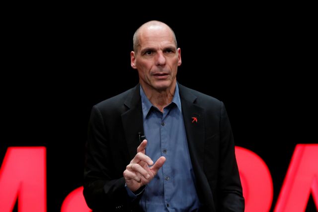 Βαρουφάκης : Ο κ. Στουρνάρας παραβιάζει τον ρόλο του – Θα έπρεπε να παυθεί