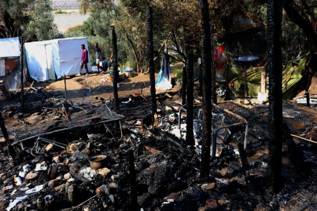 Σάμος : 12 συλλήψεις για τα επεισόδια στο κέντρο μεταναστών