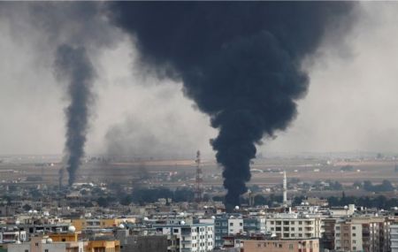 Συρία: Η Τουρκία μας βομβαρδίζει με ναπάλμ