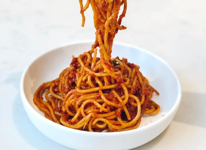 Για ποιο λόγο οι Ιταλοί δεν σπάνε ποτέ τα μακαρόνια πριν τα βράσουν