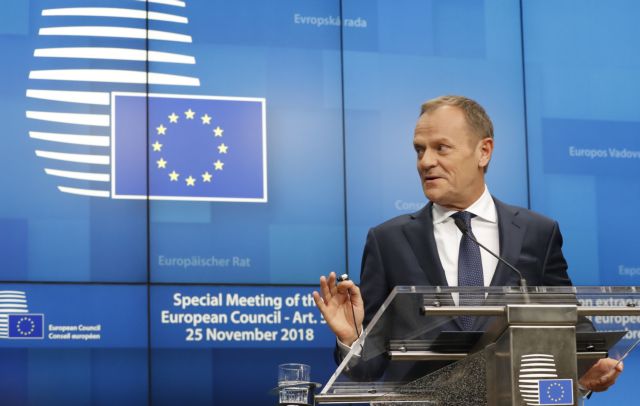 Έλαβε το αίτημα του Λονδίνου για νέα αναβολή στο Brexit ο Τουσκ