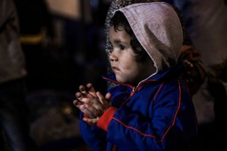 Σάμος : Σε δομές στην ενδοχώρα μεταφέρονται 700 αιτούντες άσυλο