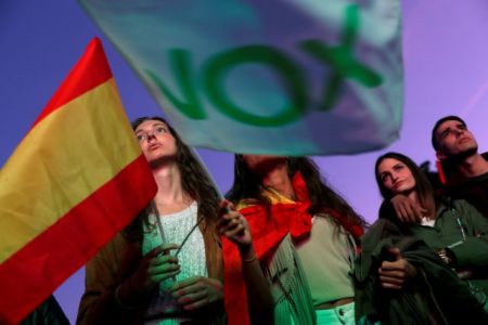Ισπανία : Δημοσκοπική εκτόξευση για το ακροδεξιό Vox – Πού οφείλεται