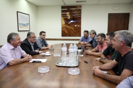 Κουτσούμπας: Στήριξη του ΚΚΕ στα δίκαια αιτήματα των εργαζομένων στους ΟΤΑ