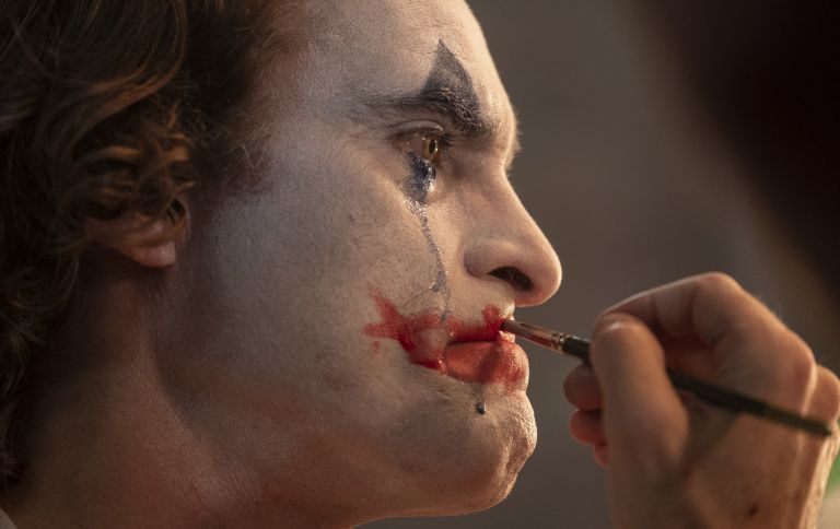 Joker : Ποιος καθορίζει την καταλληλότητα των ταινιών  – Οι παραβάσεις και τα πρόστιμα