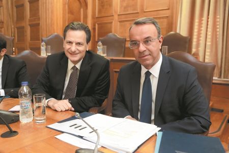 Μειώσεις φόρων και αύξηση μισθών οι εξαγγελίες της ΔΕΘ