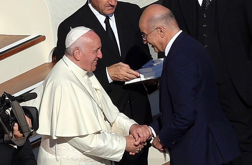 Τετ α τετ Δένδια – Πάπα Φραγκίσκου – Τι συζήτησαν