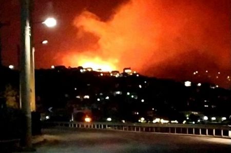 Πόρτο Ράφτη : Υπό μερικό έλεγχο η πυρκαγιά – Εκκενώθηκαν σπίτια