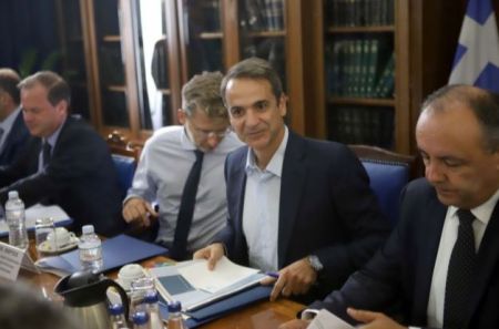 Ο Μητσοτάκης και η Google έδωσαν λύση στο σήμα για τα μακεδονικά προϊόντα