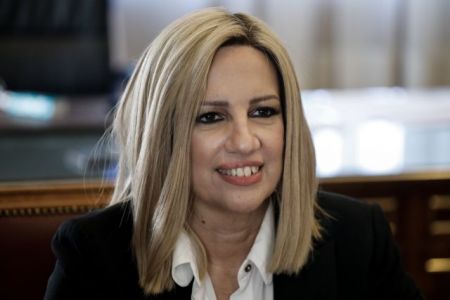 ΠΑΣΟΚ: Αιφνιδιασμός και αμηχανία από την απόφαση Γεννηματά για συνέδριο-εξπρές