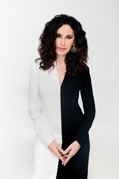 Ελευθερία Αρβανιτάκη: «Δεν έχω ξεμπερδέψει ακόμη με τα “πρέπει”»