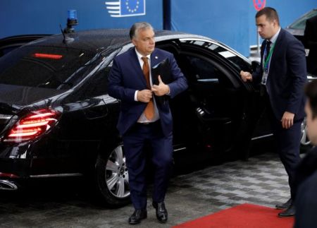 Όρμπαν για επίθεση στη Συρία : Συμφέρει την Ουγγαρία, ανακόπτει τις προσφυγικές ροές στην Ευρώπη